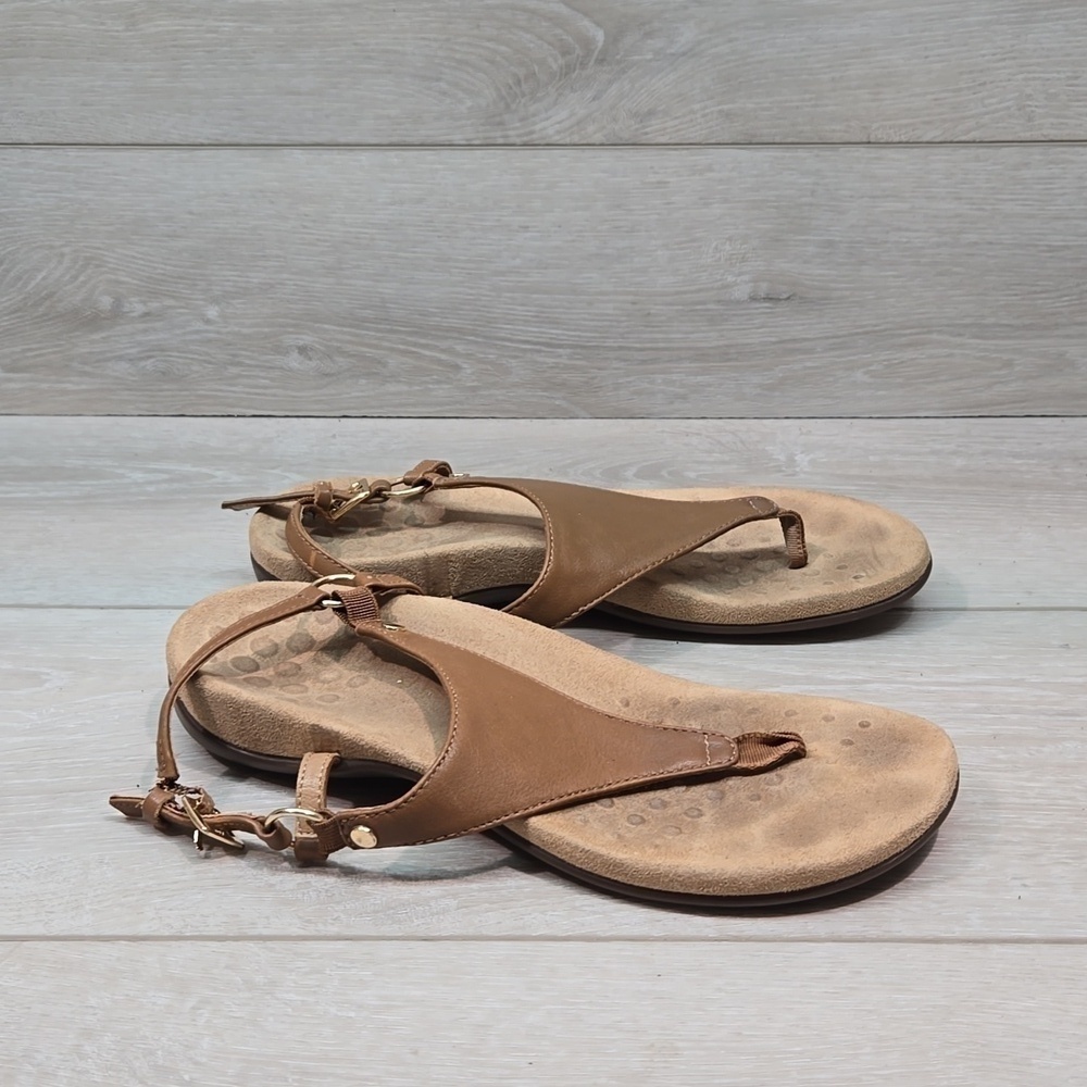 Vionic Women Kirra T strap Thong Leather Sandals Flats shoes sz 7